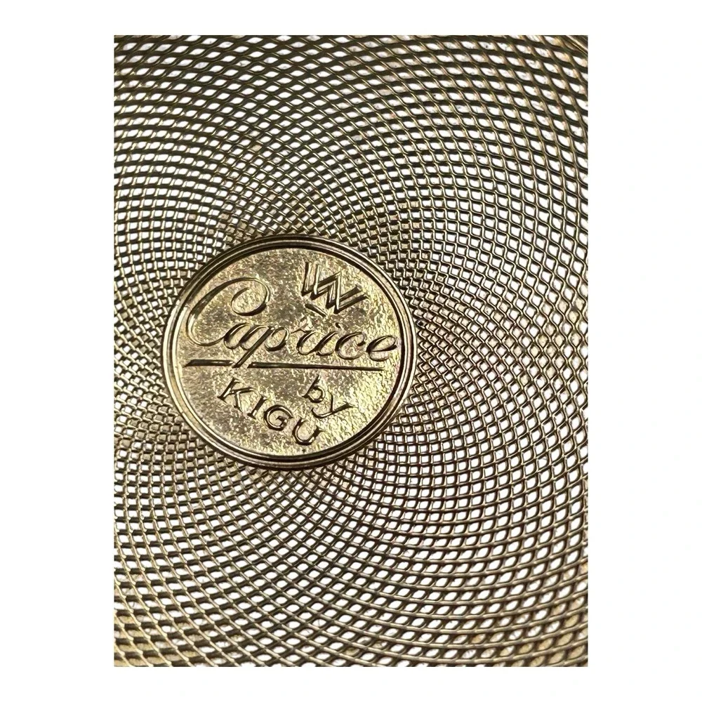 KIGU Caprice 1950's Loose Powder Compact with Sifter‎ Mirror Gold England w/case